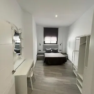 https://apartamento-1-granada-8.1costadelsol.com