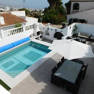 https://villa-emma-nerja.1costadelsol.com