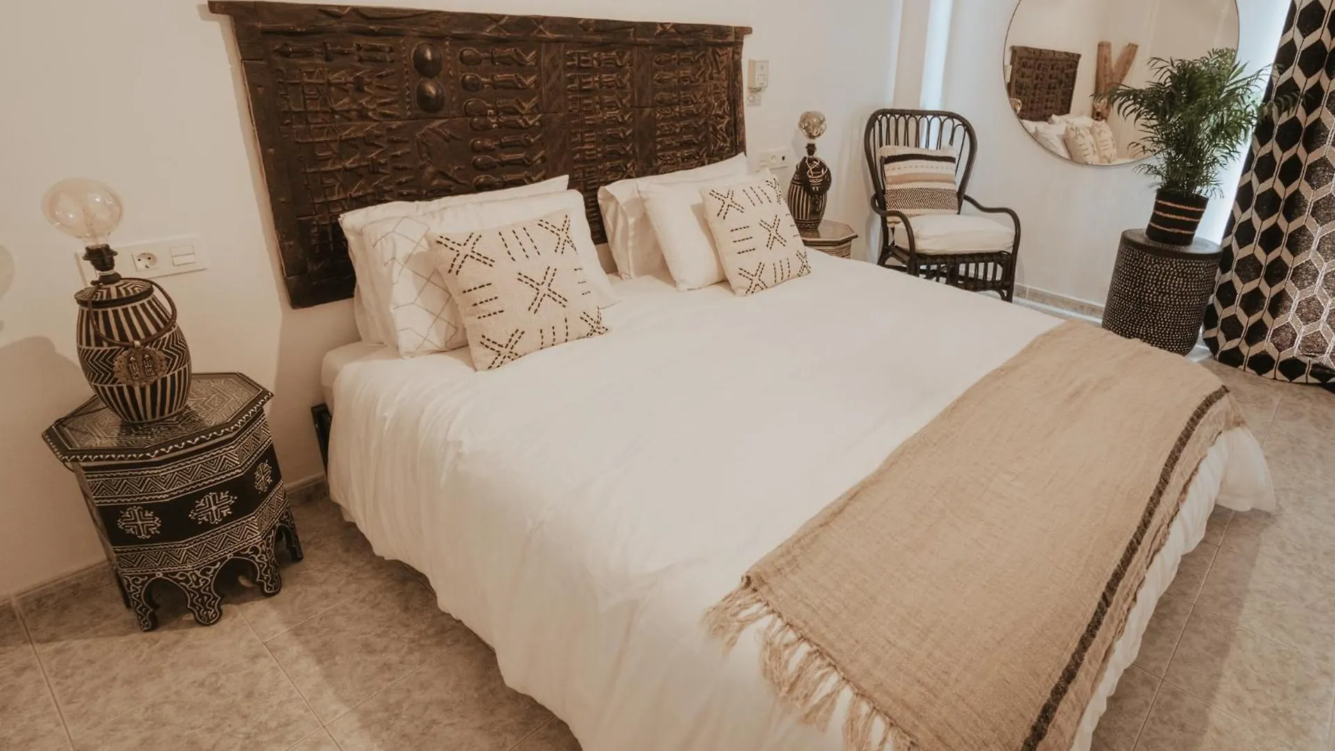Las Flores Apartments Nerja Spagna