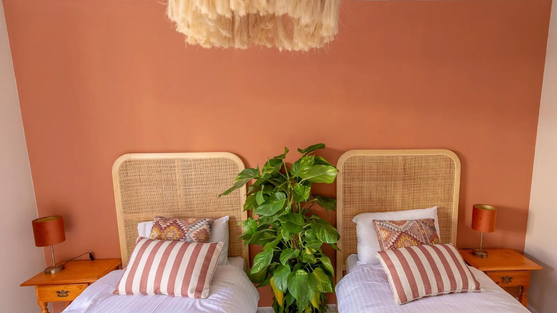 Las Flores Apartments Nerja Spagna
